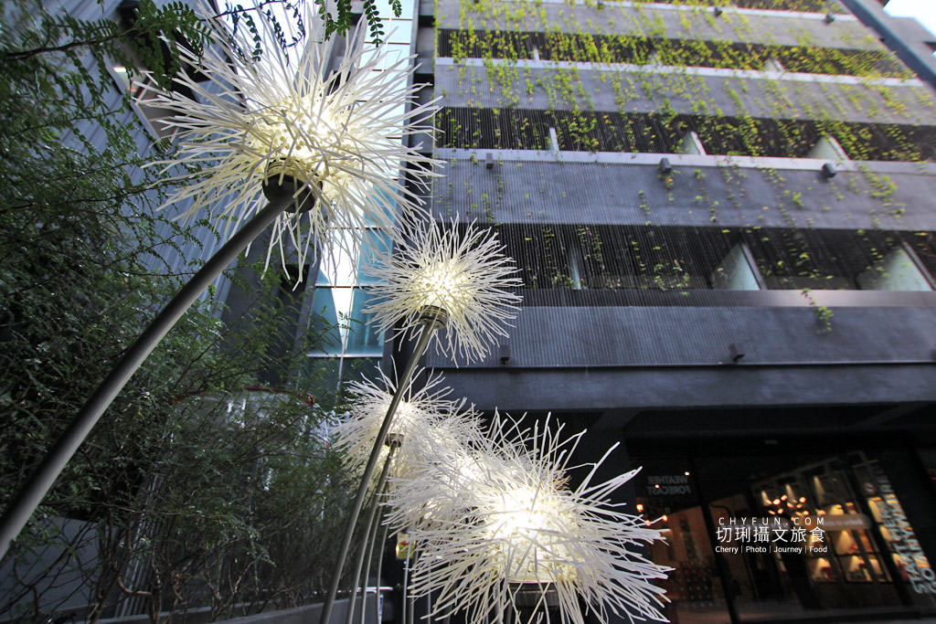 嘉義｜火車站前住宿亮點旅店，文青設計感館內設備餐廳美食多