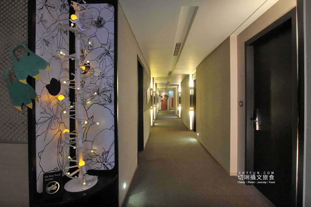 嘉義｜火車站前住宿亮點旅店，文青設計感館內設備餐廳美食多