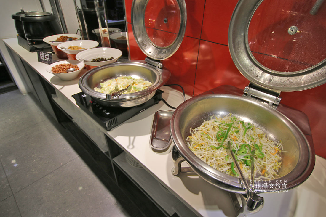 嘉義｜HOTEL HI新民店位處鬧區，房間寬敞舒適價格親民附設停車場很便民