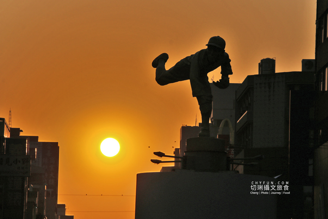 嘉義|嘉義懸日在噴水池拍,城市落日風情短暫秀 - 第2張圖 嘉義|嘉義懸日在噴水池拍,城市落日風情短暫秀