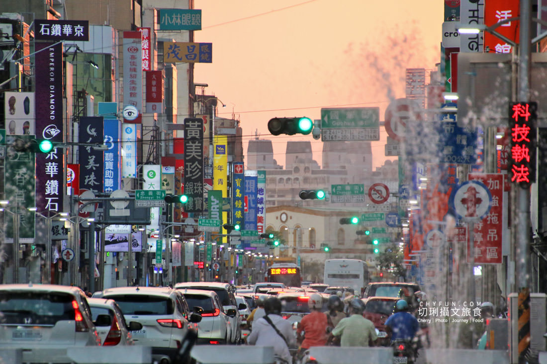 嘉義|嘉義懸日在噴水池拍,城市落日風情短暫秀 - 第6張圖 嘉義|嘉義懸日在噴水池拍,城市落日風情短暫秀
