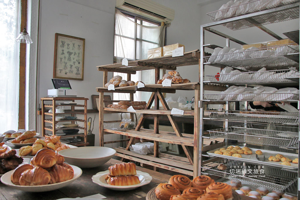 嘉義｜小花麵包店一週只賣兩天，價格不低的文青質感烘焙坊