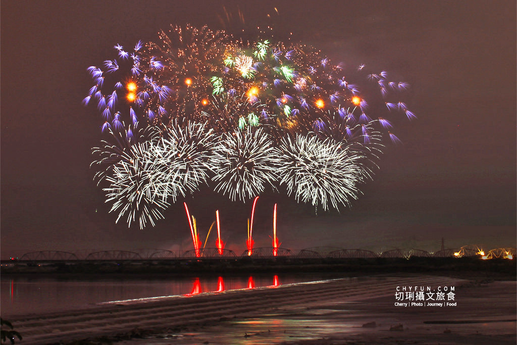 屏東｜國慶煙火屏東高雄夜晚絢麗，拍攝點交通活動資訊一次整理