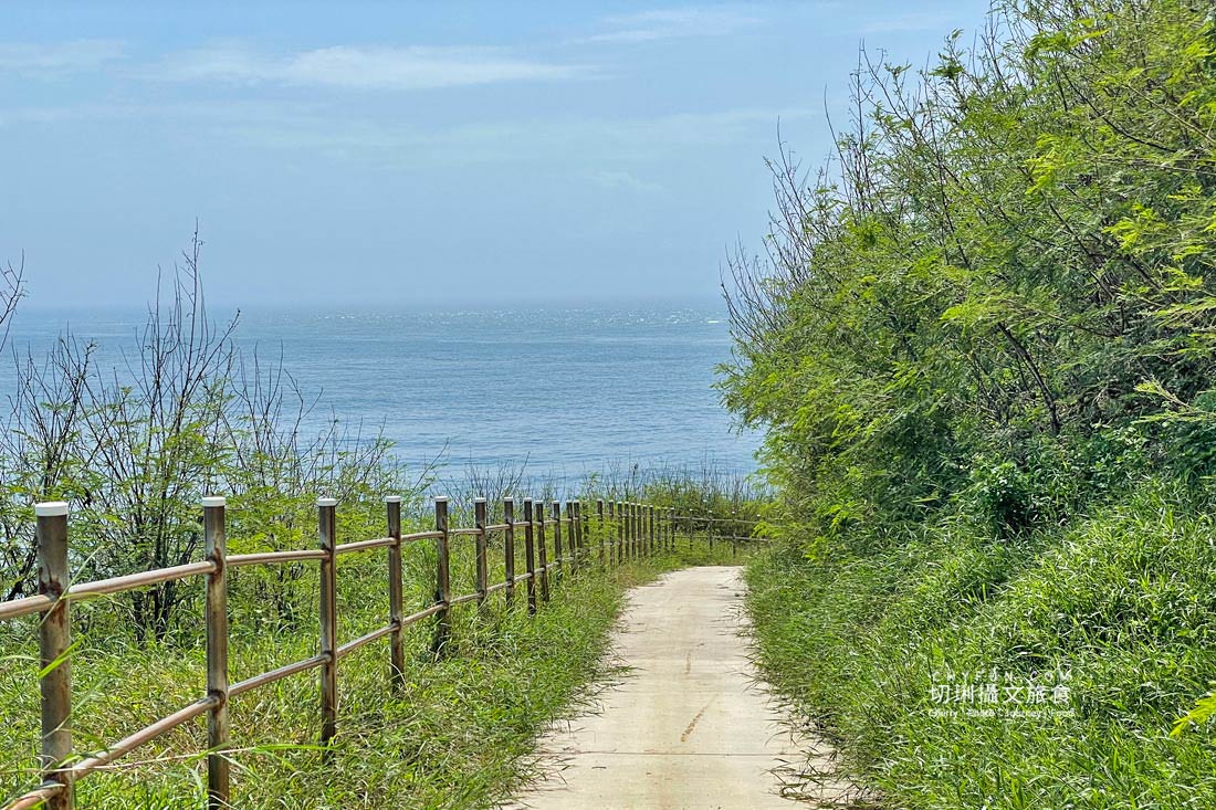 澎湖｜外垵海賊洞美麗的傳說愛心岩洞板狀裂岩，退潮來賞石觀浪獨享靜謐地