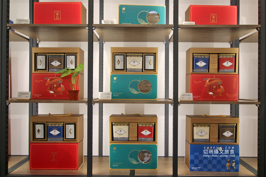 高雄｜實心蛋捲高雄新開幕，脆口的真材實料送禮推薦、過年禮盒、中秋禮盒