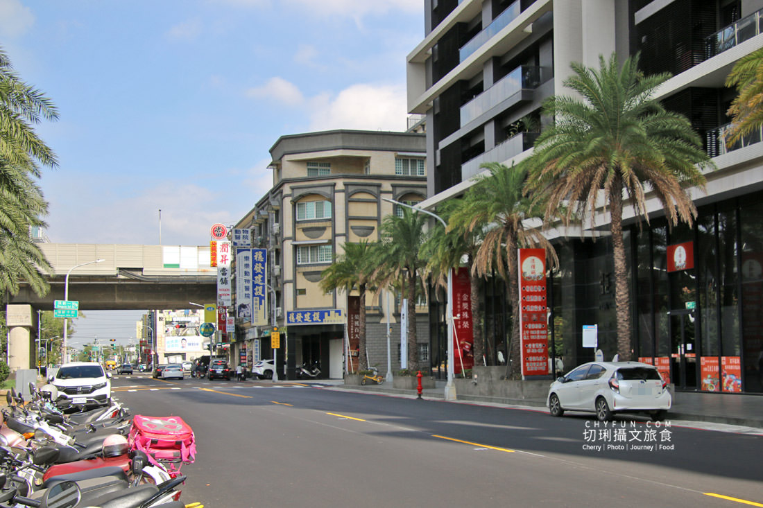 高雄｜實心蛋捲高雄新開幕，脆口的真材實料送禮推薦、過年禮盒、中秋禮盒