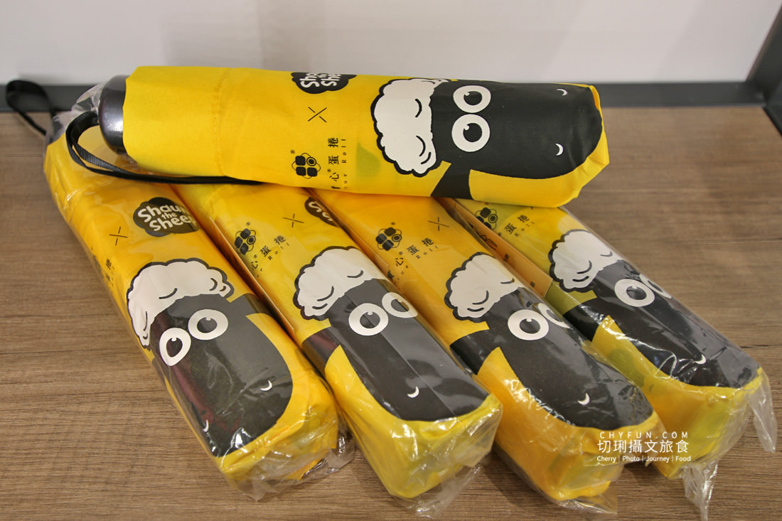 高雄｜實心蛋捲高雄新開幕，脆口的真材實料送禮推薦、過年禮盒、中秋禮盒