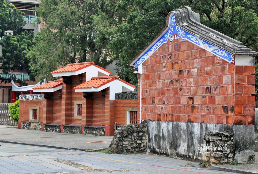 高雄｜左營舊城歷史廟宇一日遊，來去蓮池潭周遊吃美食聽秘境神話故事