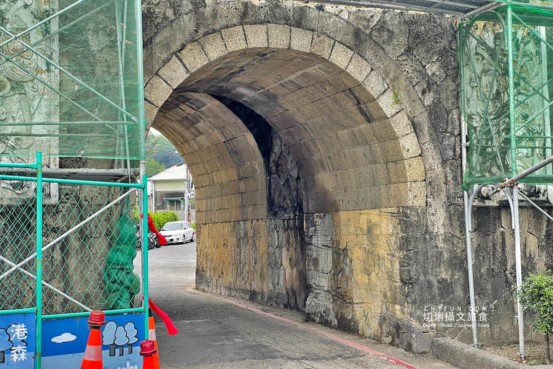 高雄｜左營舊城歷史廟宇一日遊，來去蓮池潭周遊吃美食聽秘境神話故事