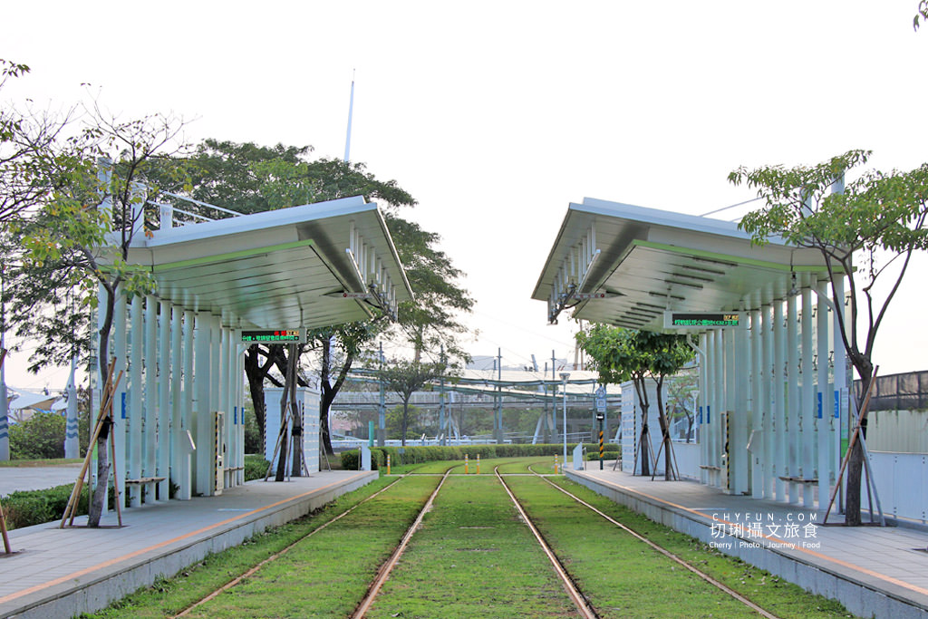 搭輕軌玩高雄｜高雄展覽館站周邊景點、美食、住宿、打卡輕鬆玩