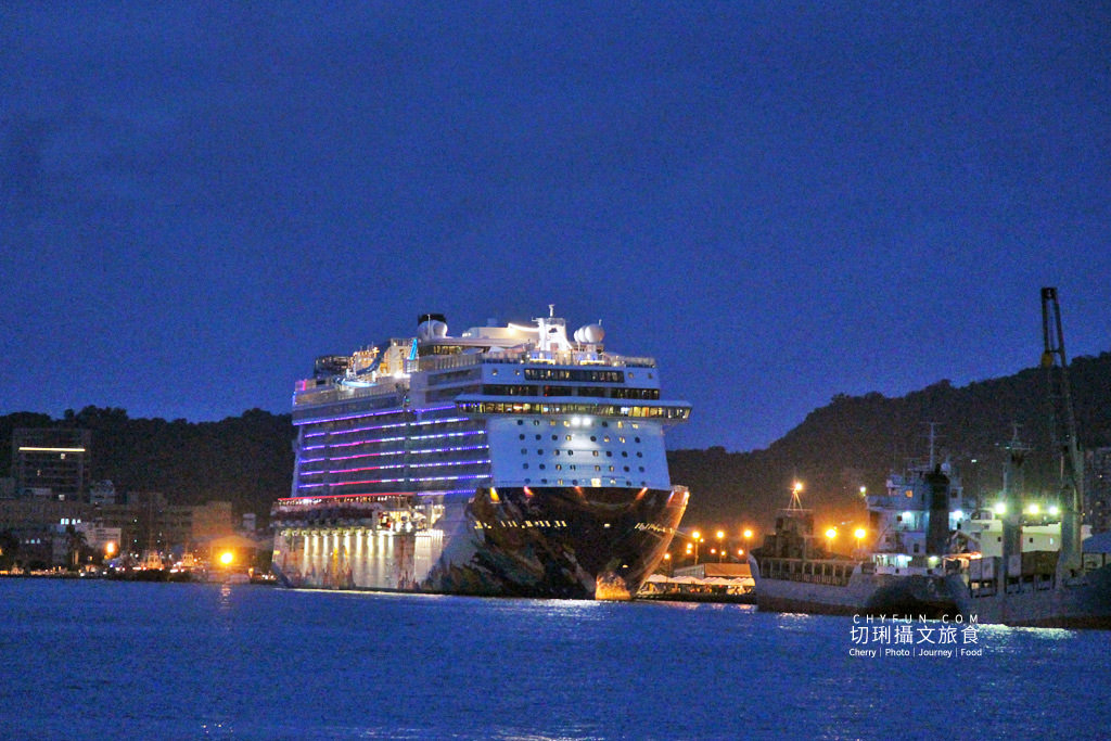 搭輕軌玩高雄｜高雄展覽館站周邊景點、美食、住宿、打卡輕鬆玩