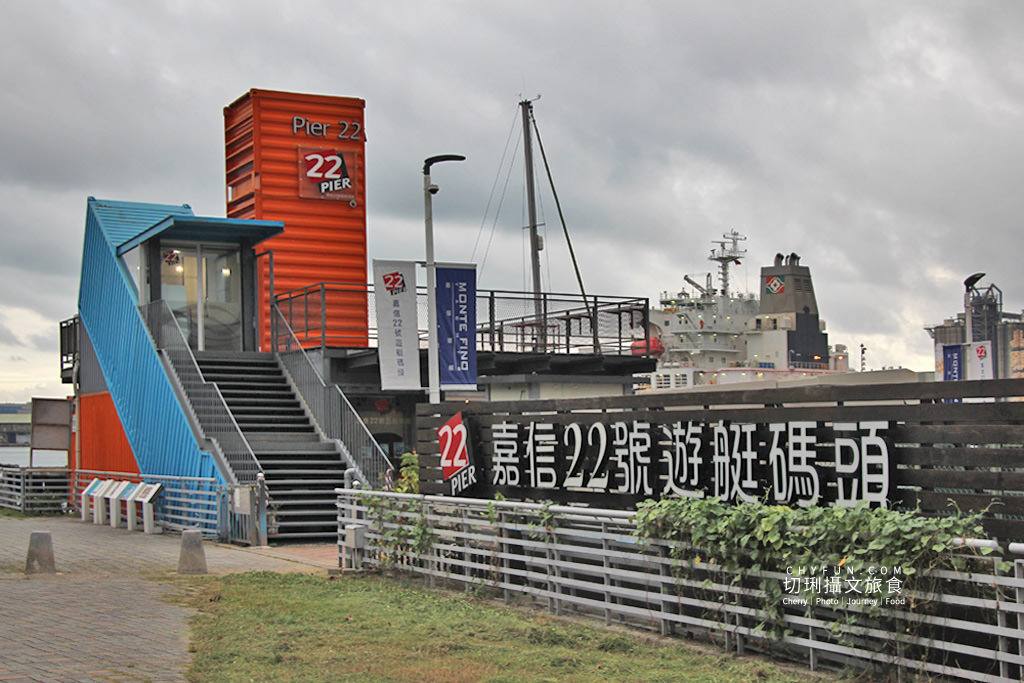 搭輕軌玩高雄｜高雄展覽館站周邊景點、美食、住宿、打卡輕鬆玩
