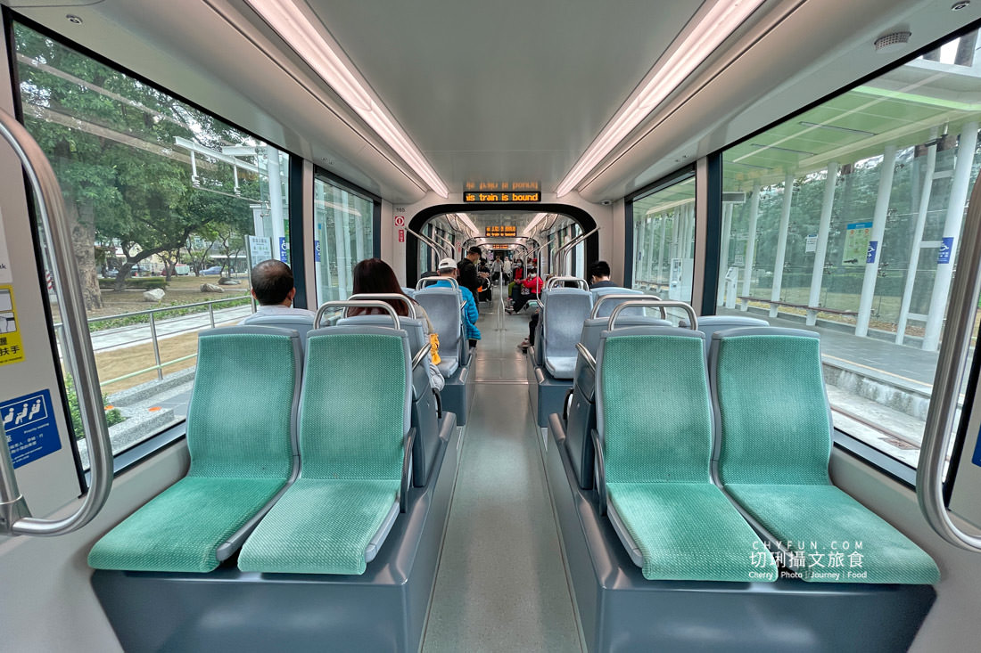 搭輕軌遊高雄｜高雄輕軌怎麼搭搭來各站玩景點吃美食，走趟高雄輕軌一日遊