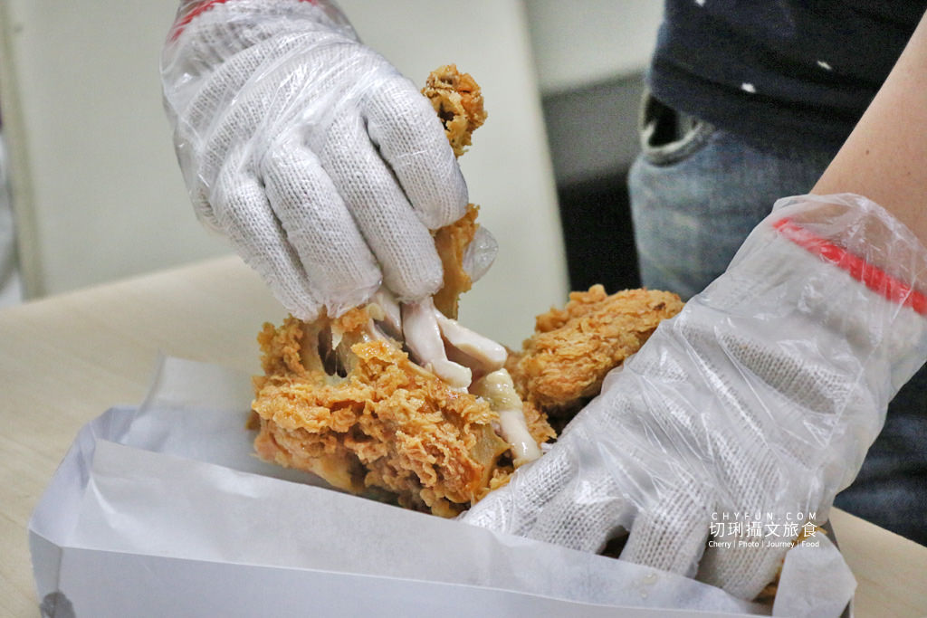 嘉義｜桃城雞排炸全雞中正創始店，在地經營多年鹹酥雞鮮嫩不乾柴