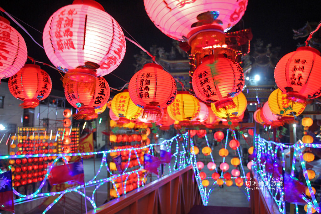 澎湖｜西嶼外垵讚元宵，創意水火舞燈光秀花火碼頭施放