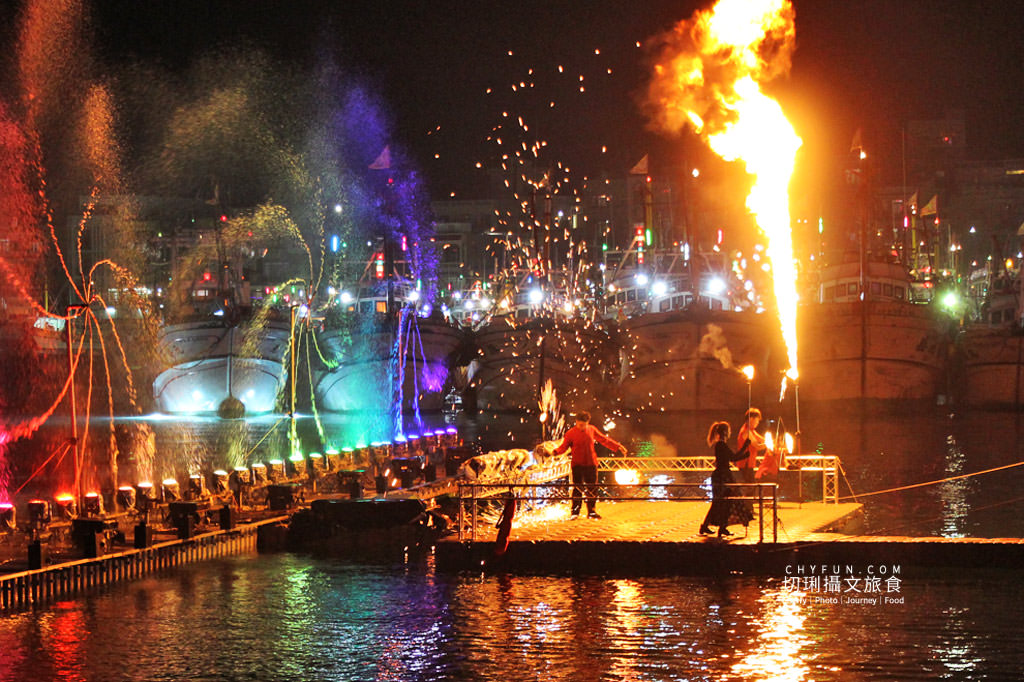 澎湖｜西嶼外垵讚元宵，創意水火舞燈光秀花火碼頭施放