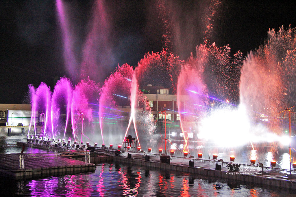 澎湖｜西嶼外垵讚元宵，創意水火舞燈光秀花火碼頭施放