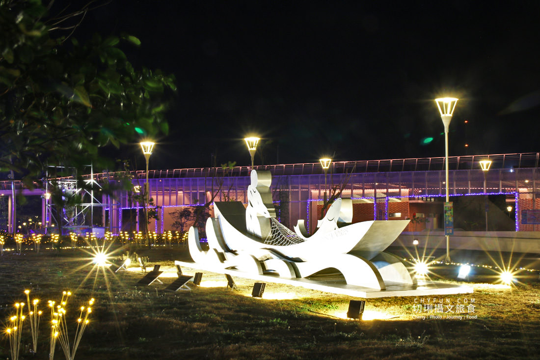 澎湖｜澎湖國際燈光藝術節舞躍銀波燈海閃耀，國際廣場變漂亮