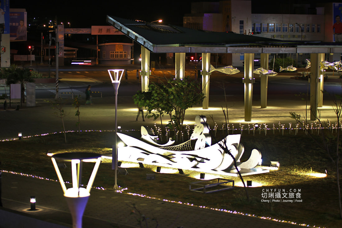 澎湖｜澎湖國際燈光藝術節舞躍銀波燈海閃耀，國際廣場變漂亮