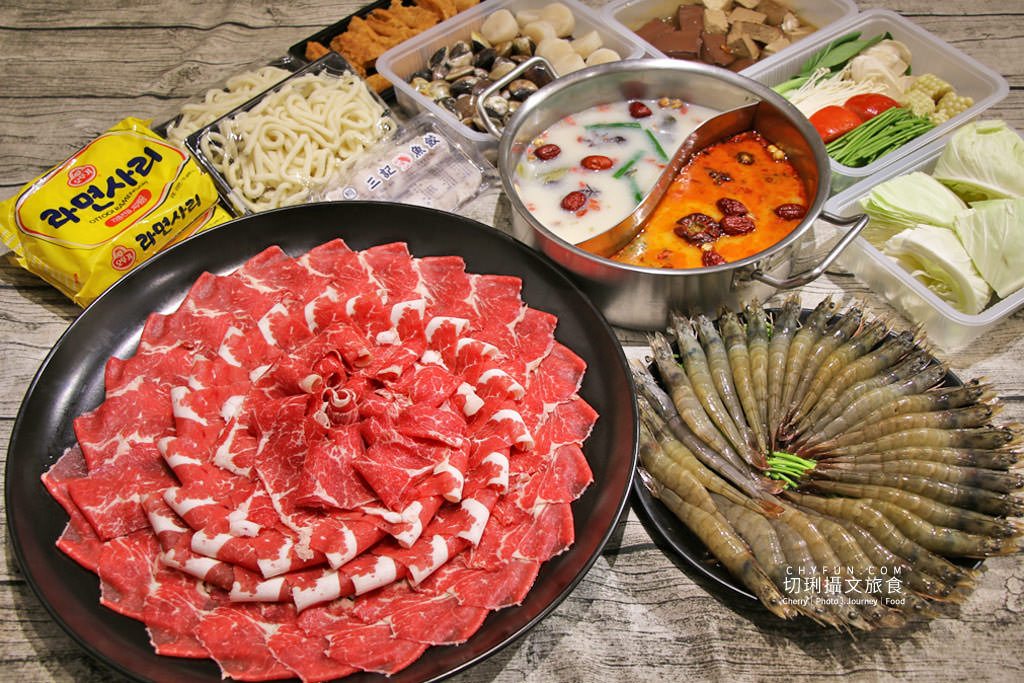 澎湖外帶外送火鍋防疫鍋物｜巴適麻辣鍋免費外送套餐吃飽飽，鴛鴦鍋還借你