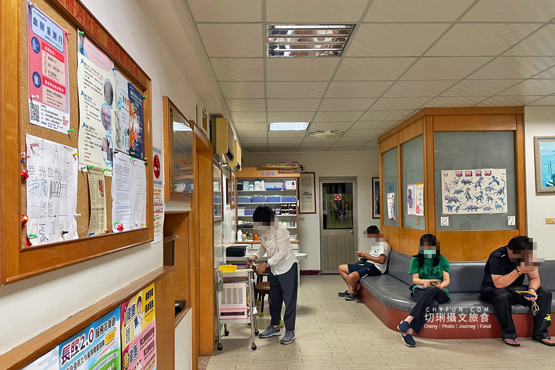 COVID-19 疫苗｜AZ疫苗被認證的年輕人記錄這兩週，想打疫苗預約平台登記起來