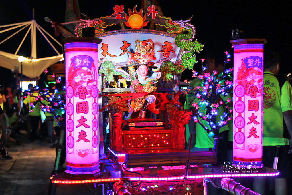 澎湖｜武轎踩街歡樂慶花火，超炫電子武轎聲光效果十足鬧市區