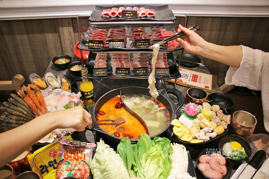 澎湖美食、新巴適火鍋吃到飽01