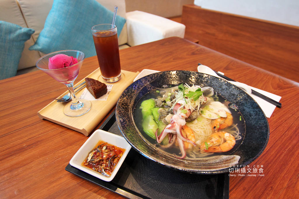 澎湖美食、澎湖喜來登、藍洞餐廳、龍膽石斑海鮮麵線