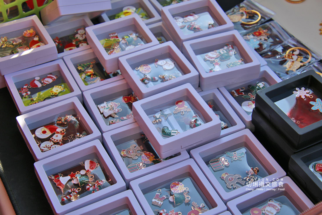 澎湖｜聖誕市集嶼光共舞在國際廣場，來與澎湖最高聖誕樹一同歡樂