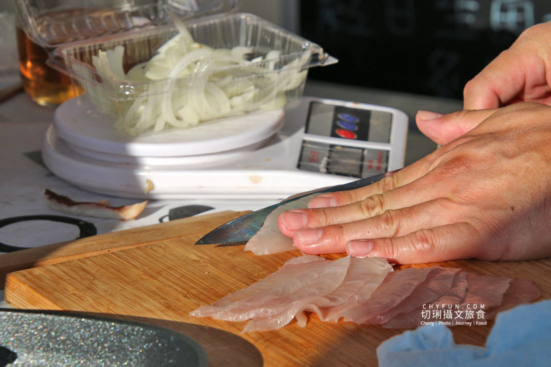 澎湖｜聖誕市集嶼光共舞在國際廣場，來與澎湖最高聖誕樹一同歡樂