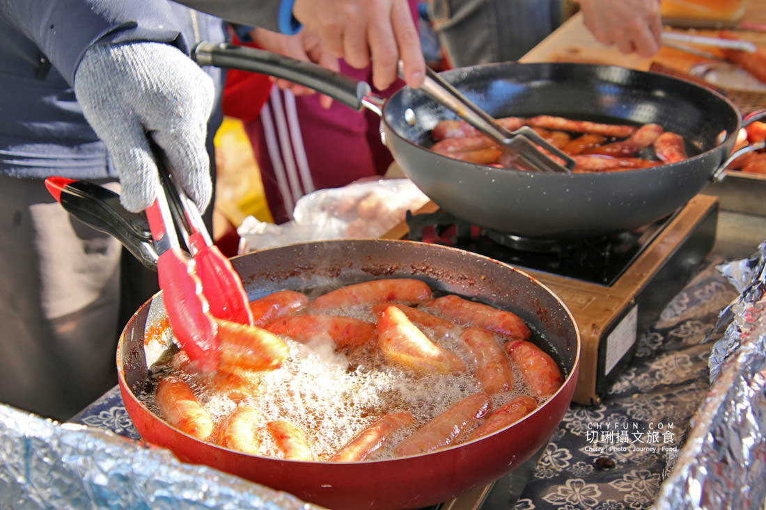 澎湖｜聖誕市集嶼光共舞在國際廣場，來與澎湖最高聖誕樹一同歡樂