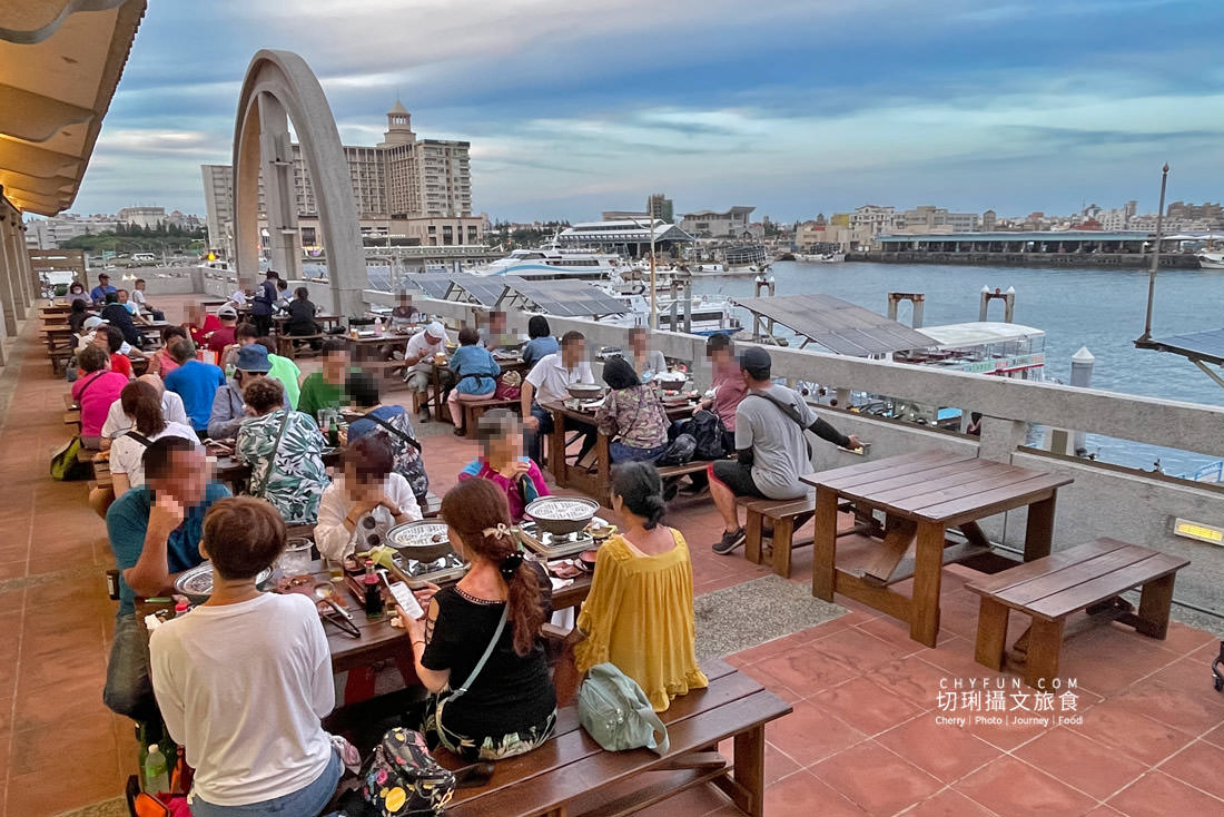 澎湖｜蒸優鮮海鮮火鍋一鍋三吃，吹海風吃鍋賞無敵漁港海景