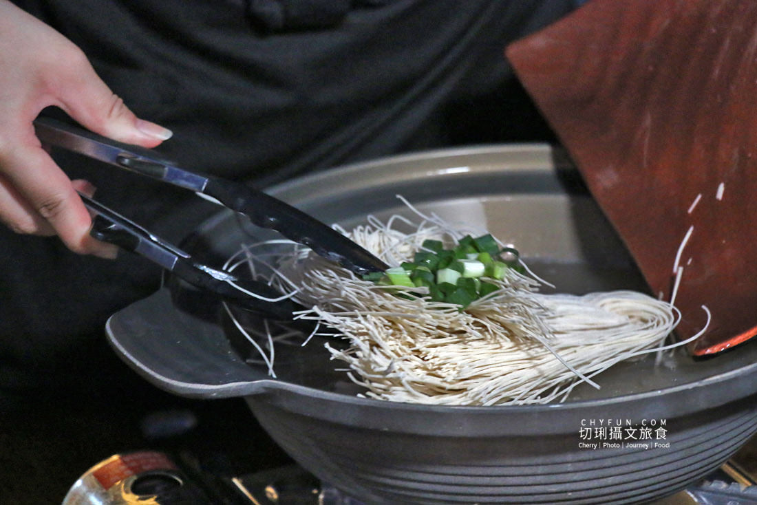 澎湖｜蒸優鮮海鮮火鍋一鍋三吃，吹海風吃鍋賞無敵漁港海景