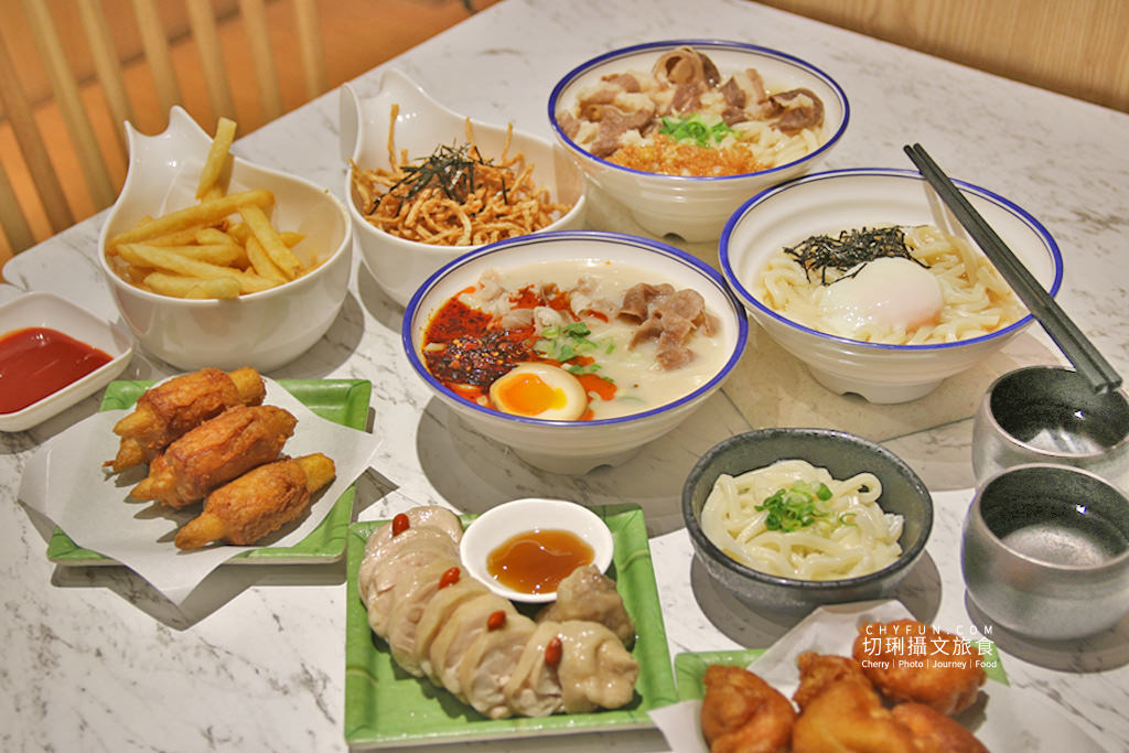 澎湖｜高松麵所讚岐烏龍麵口感晶瑩清爽，免費加湯加麵另有立食75折