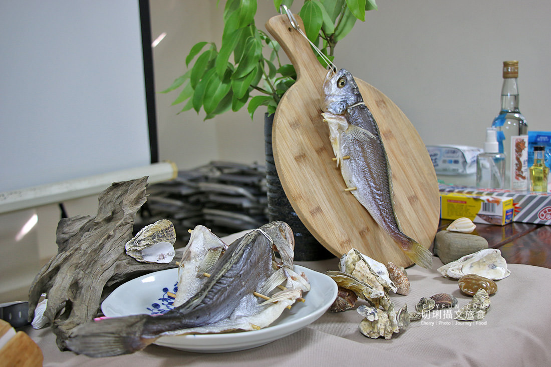 苗栗｜慢魚海岸一日遊漫步搭火車做魚吃魚，海線通車百年白沙屯媽祖同慶　