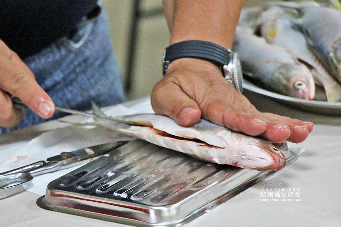 苗栗｜慢魚海岸一日遊漫步搭火車做魚吃魚，海線通車百年白沙屯媽祖同慶　