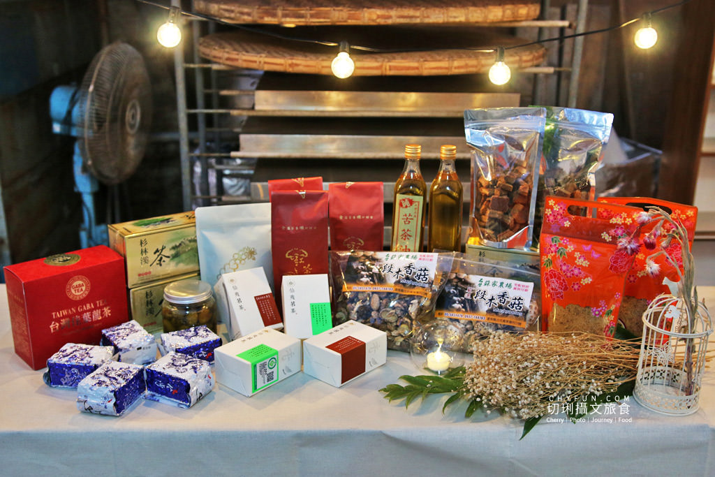 雲林｜草嶺遇見螢火蟲，烘豆彩繪品味在地伙食豐富石壁半日遊