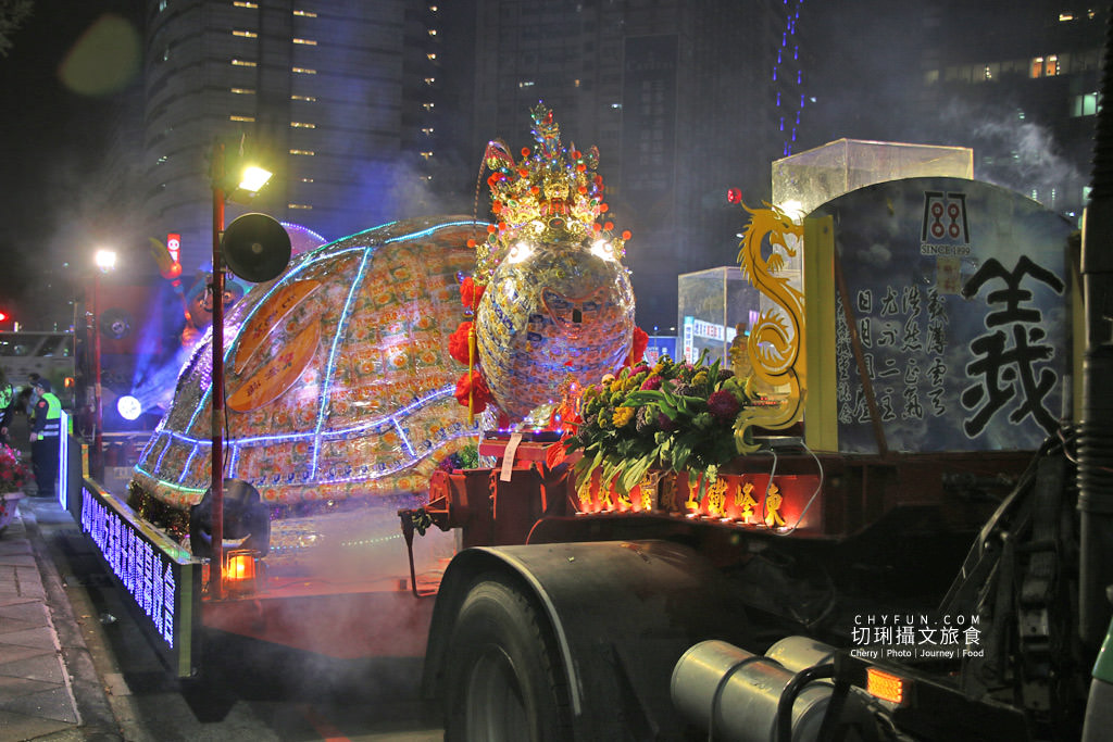 高雄｜高雄乞龜祈福拉龜王，意誠堂關帝廟保平安觀光節春節鬧元宵