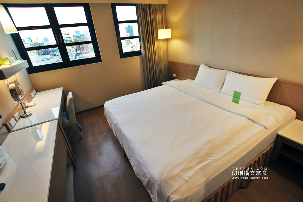 高雄住宿高雄康前站前館01