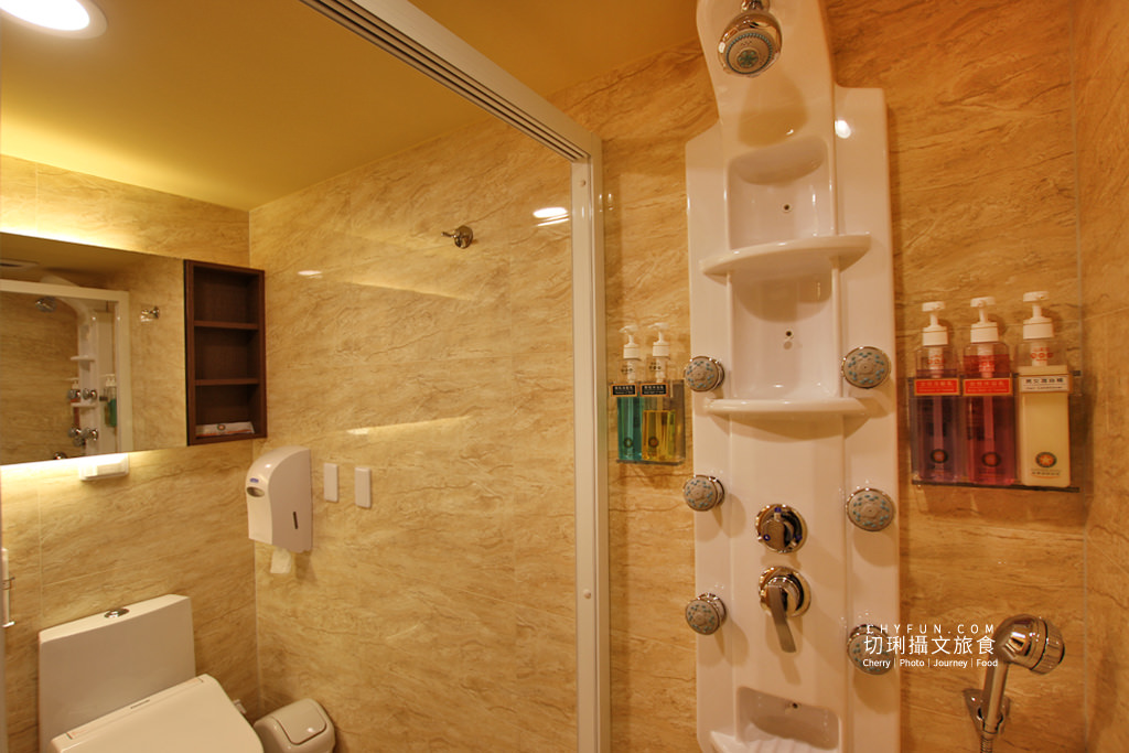 高雄住宿高雄康前站前館19