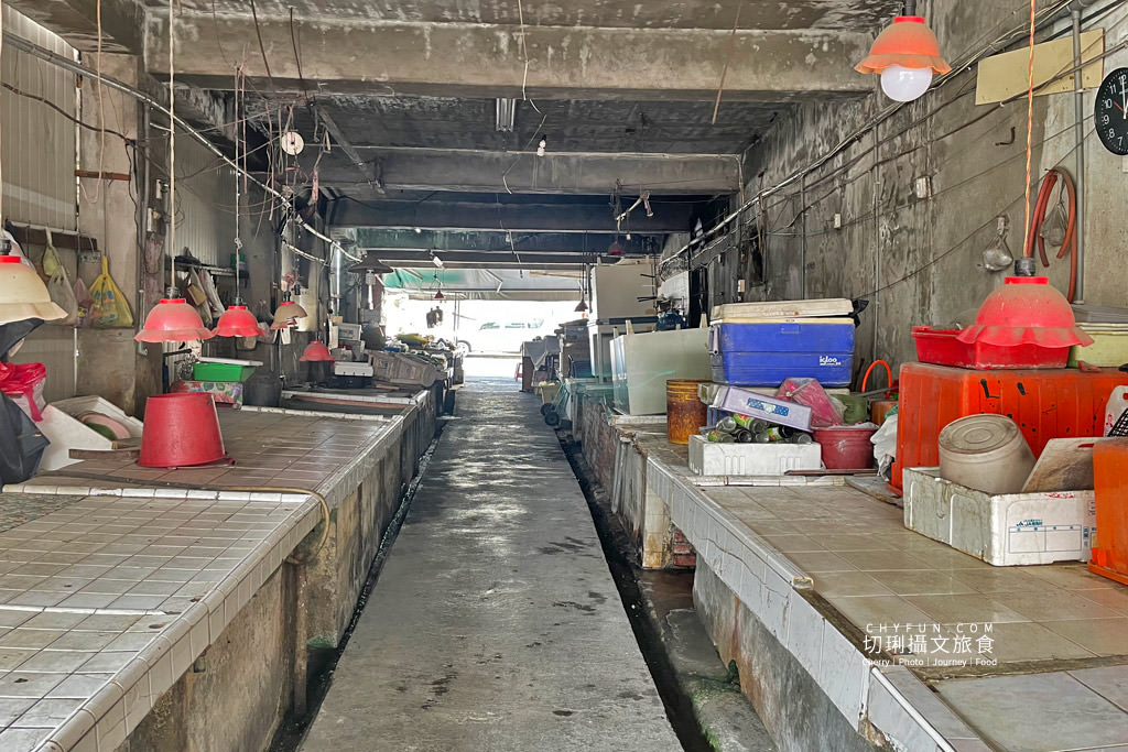 高雄｜深夜食堂老市場早餐五元粥，在地經營數十載清粥小菜宵夜不用百元就能吃飽飽