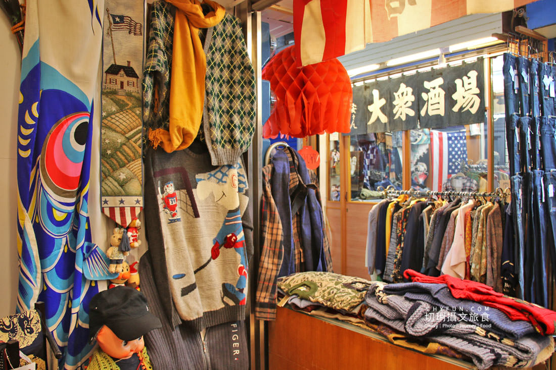 高雄｜鹽埕舊堀江散步一日遊，尋寶懷舊潮店振興夜遊聖誕祈福