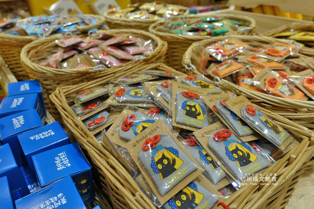 高雄｜黃阿瑪相遇十週年期間店鋪，高雄時代百貨巨大坐鎮萌翻啦