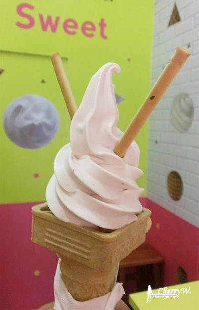 小圈圈霜淇淋-野莓.jpg