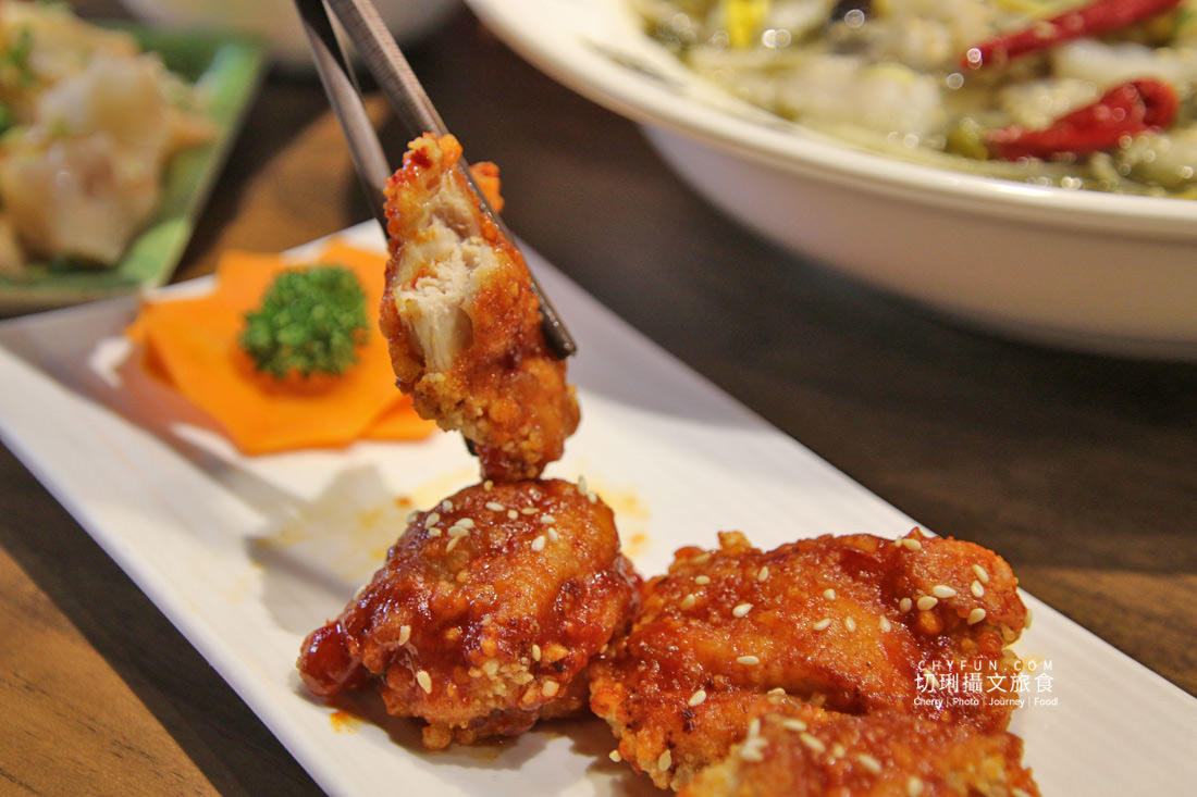 澎湖｜酸菜魚酸香麻超開胃、不吃辣也有選擇，營業到凌晨十二點