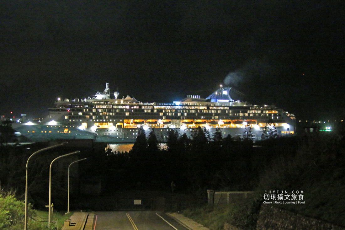 澎湖｜挪威郵輪奮進號在澎湖看海上花火，這晚航海王主題無人機第二套