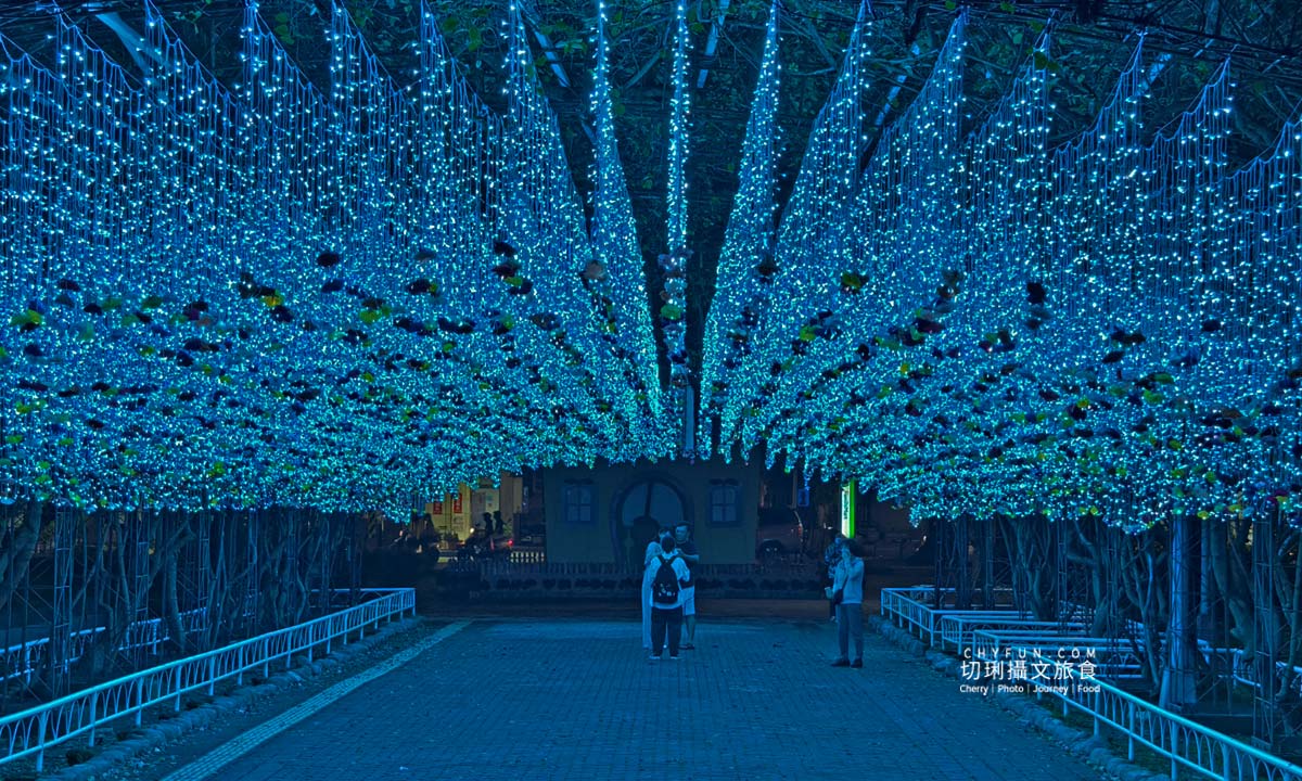 屏東|屏東聖誕節歐風童話將登場,夢幻光影燈飾浪漫亮眼 - 第10張圖 屏東|屏東聖誕節歐風童話將登場,夢幻光影燈飾浪漫亮眼