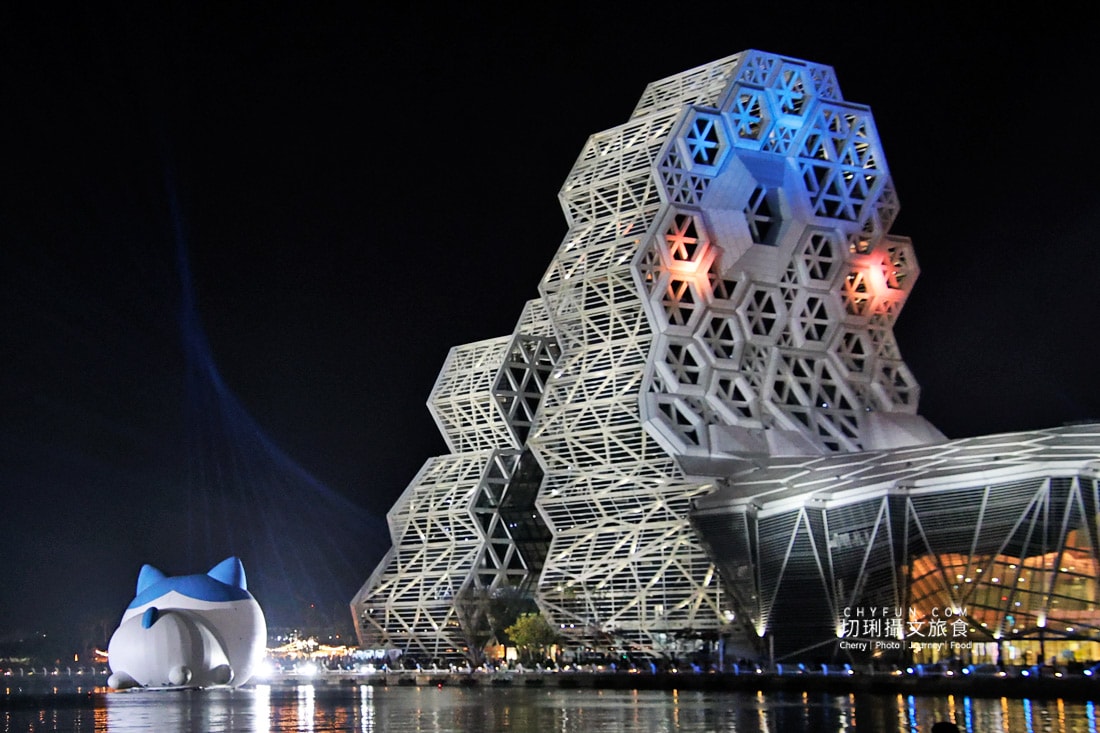 高雄|高雄冬日遊樂園吉伊卡哇燈光秀,舞吉派對閃耀愛河港灣 - 第11張圖 高雄|高雄冬日遊樂園吉伊卡哇燈光秀,舞吉派對閃耀愛河港灣