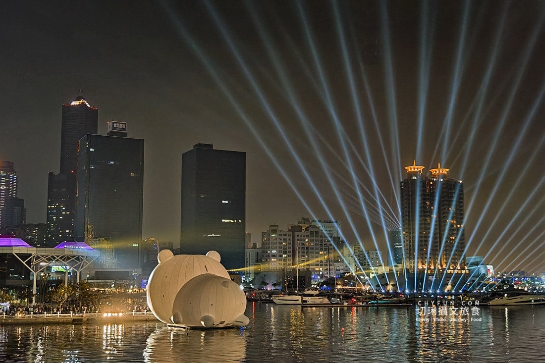 高雄|高雄冬日遊樂園吉伊卡哇燈光秀,舞吉派對閃耀愛河港灣 - 第10張圖 高雄|高雄冬日遊樂園吉伊卡哇燈光秀,舞吉派對閃耀愛河港灣