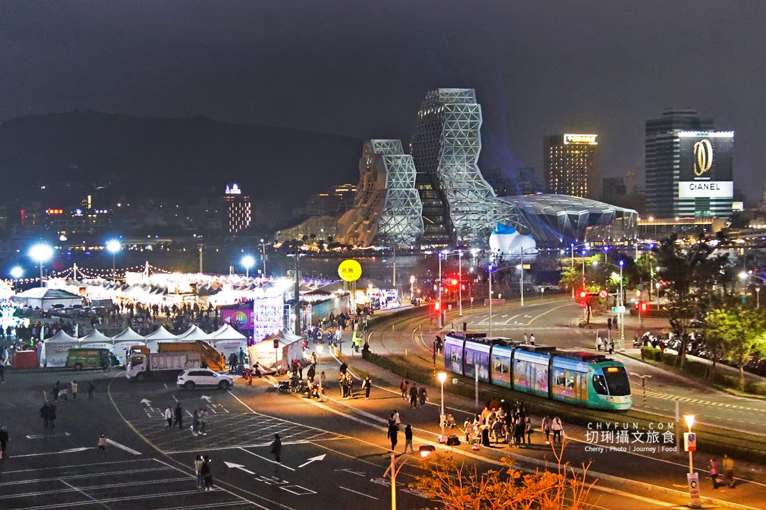 高雄|高雄冬日遊樂園吉伊卡哇燈光秀,舞吉派對閃耀愛河港灣 - 第36張圖 高雄|高雄冬日遊樂園吉伊卡哇燈光秀,舞吉派對閃耀愛河港灣